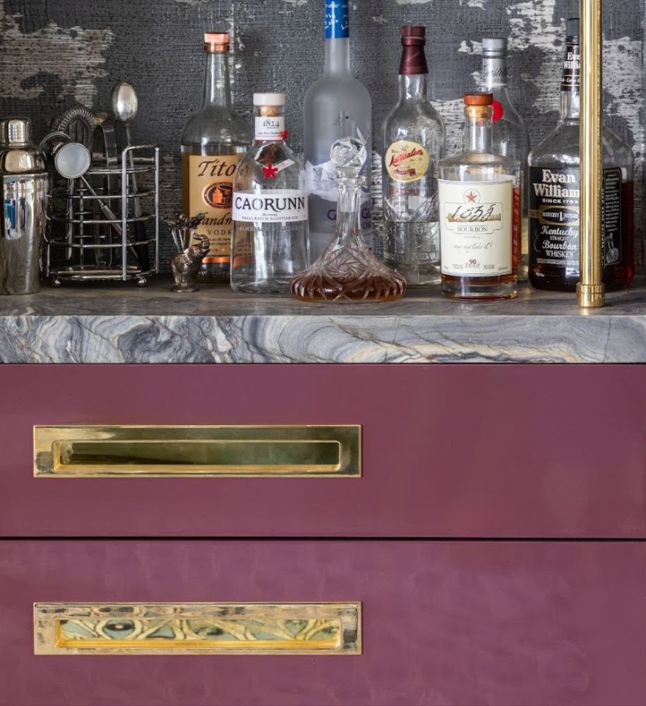 Handle With Care: A Designer’s Guide to Cabinet Hardware